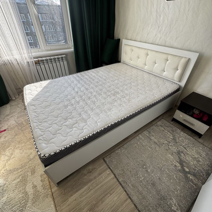 Кровать двуспальная!