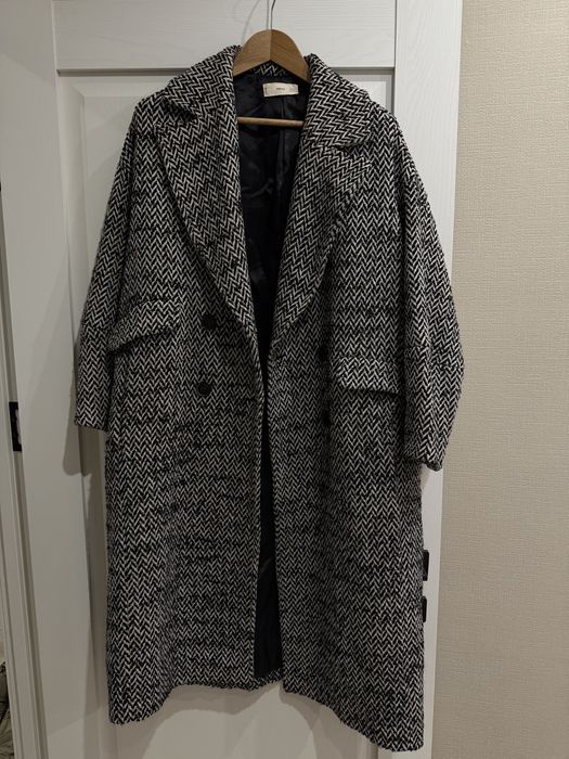 Продам пальто Mango