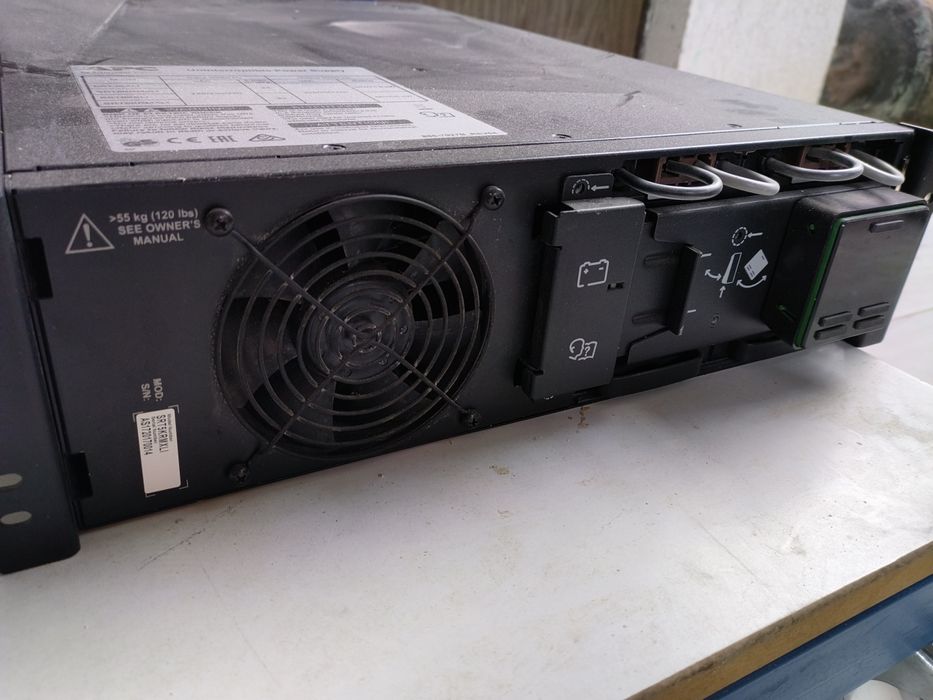 APC-UPS 15 kw. Ups+baterii