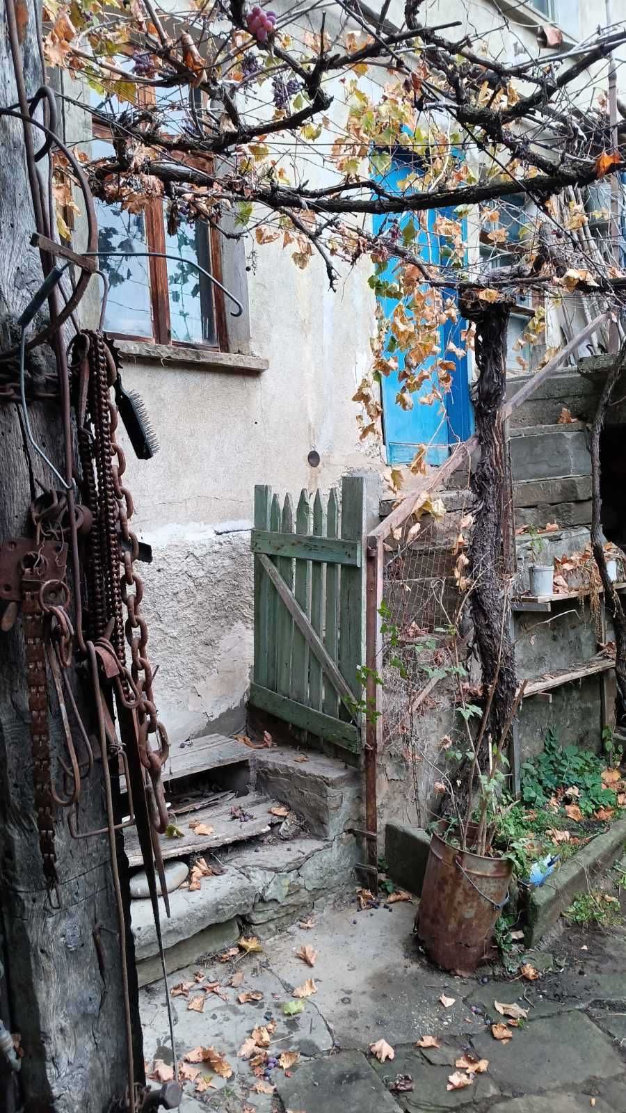 Двуетажна къща с.Ломец