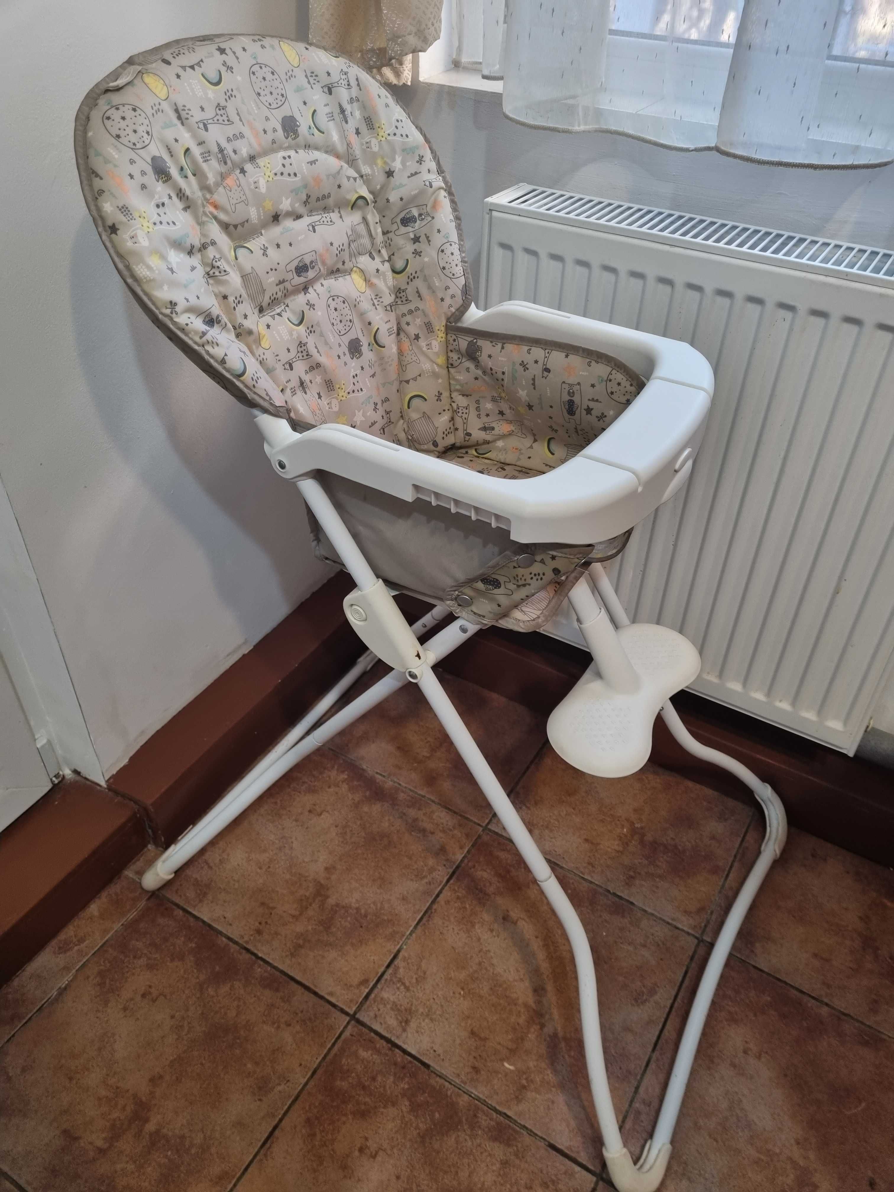 Scaun bebelus pentru masa