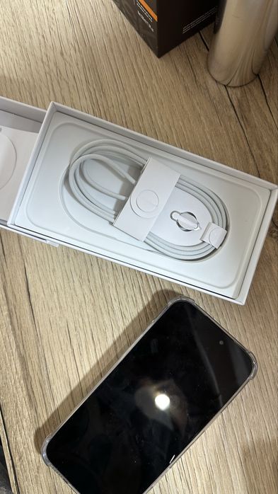 Продам iphone17pro max андроид