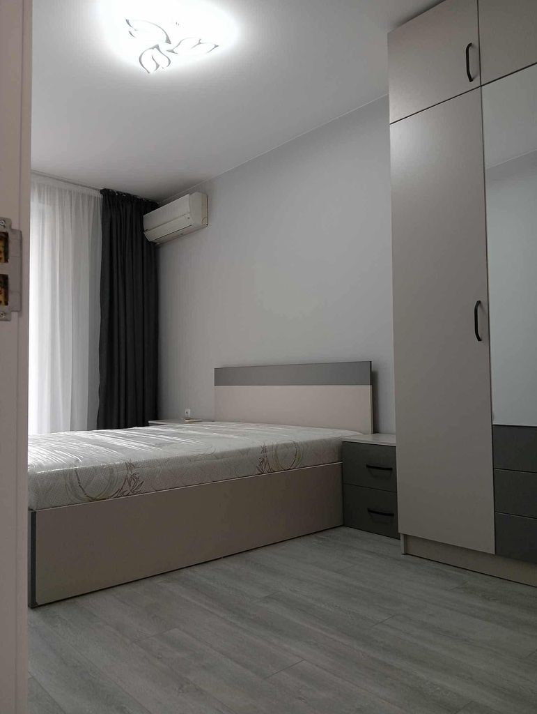 Дава се под наем Тристаен апартамент в Пловдив, Мараша - 108 кв.м за 765 € - Снимка #2