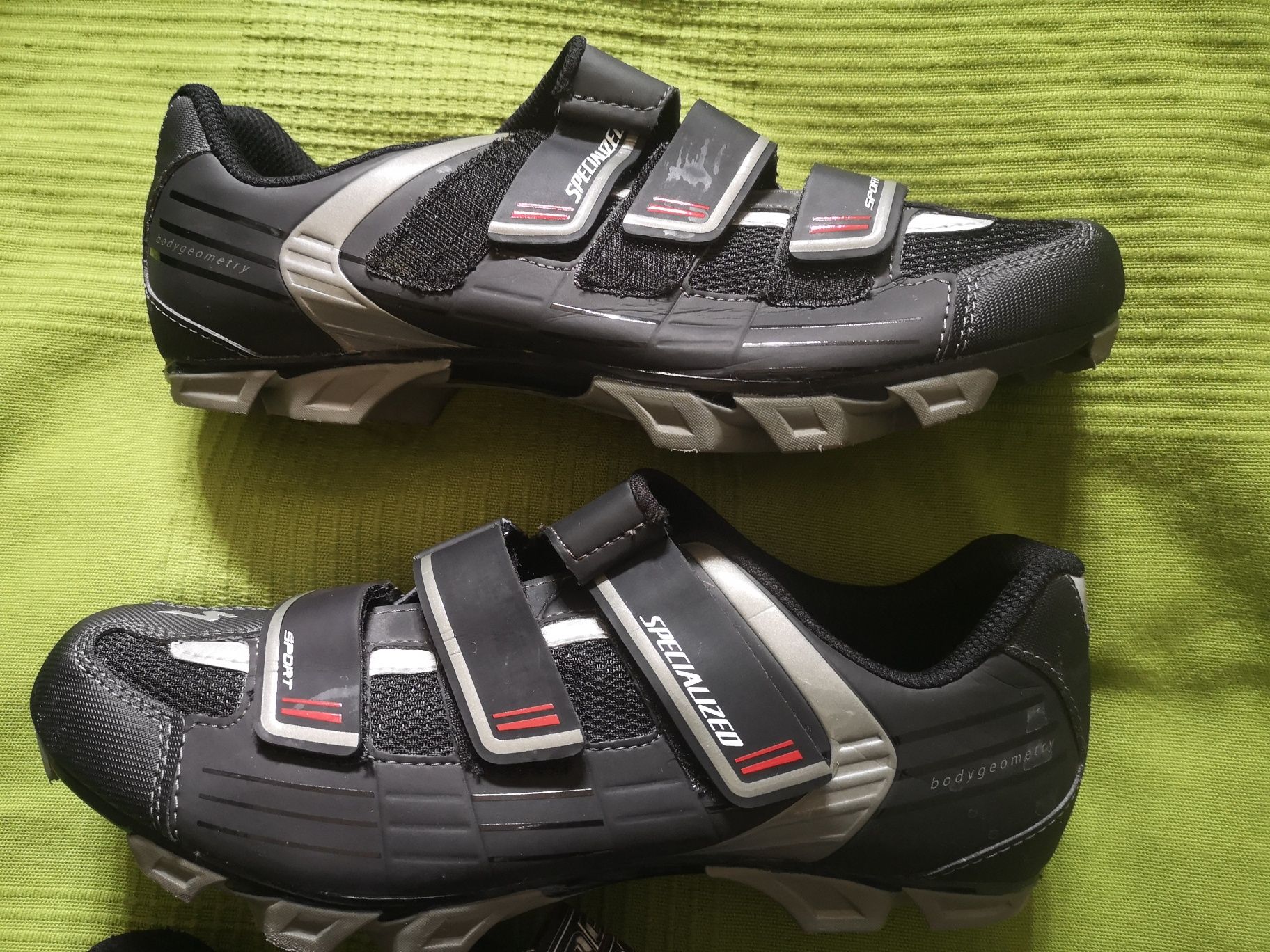 Pantofi ciclism Specialized+Gaerne +placute SPD incluse marime 43