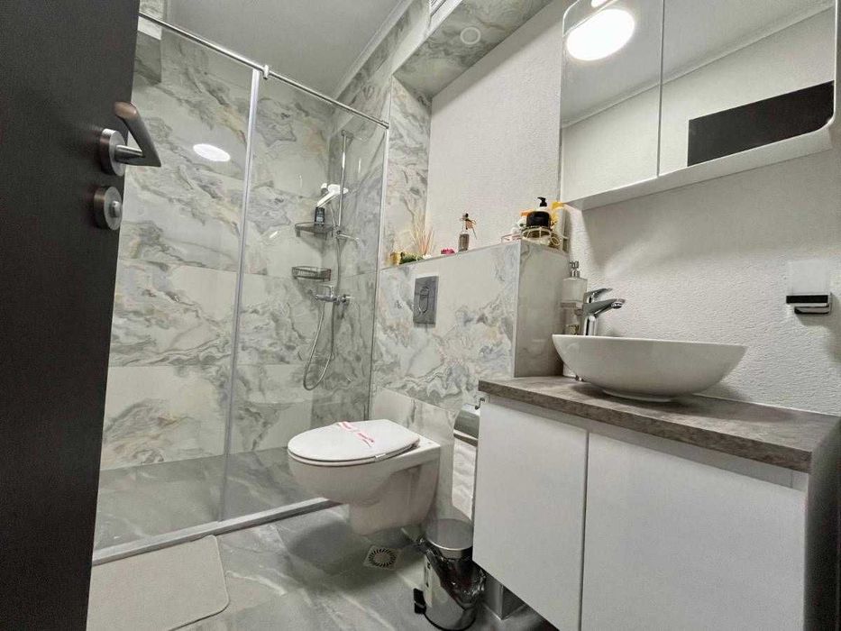 Дава се под наем Двустаен апартамент в Бургас, Славейков - 90 кв.м за 600 € - Снимка #3