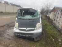opel vivaro 2.5 tdci на части опел виваро 2.5 дци