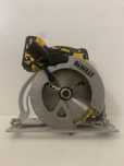 Dewalt DCS570 circular de mana
