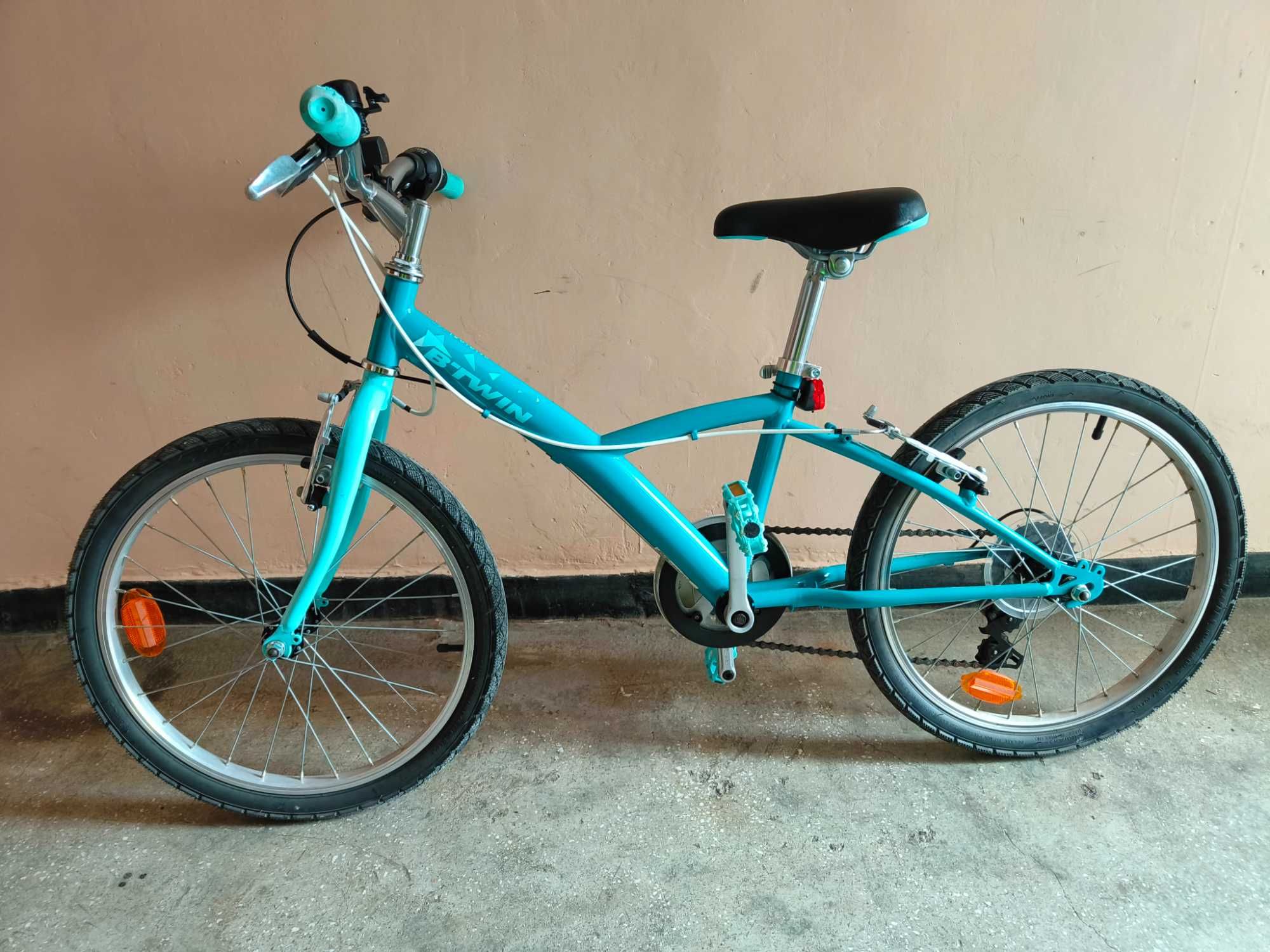 Bicicleta B-twin 120, roti 20"