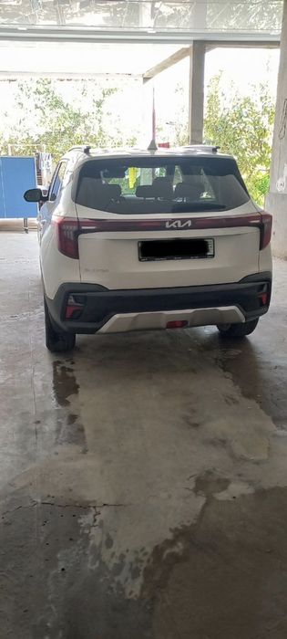 Kia Seltos prestige sotiladi