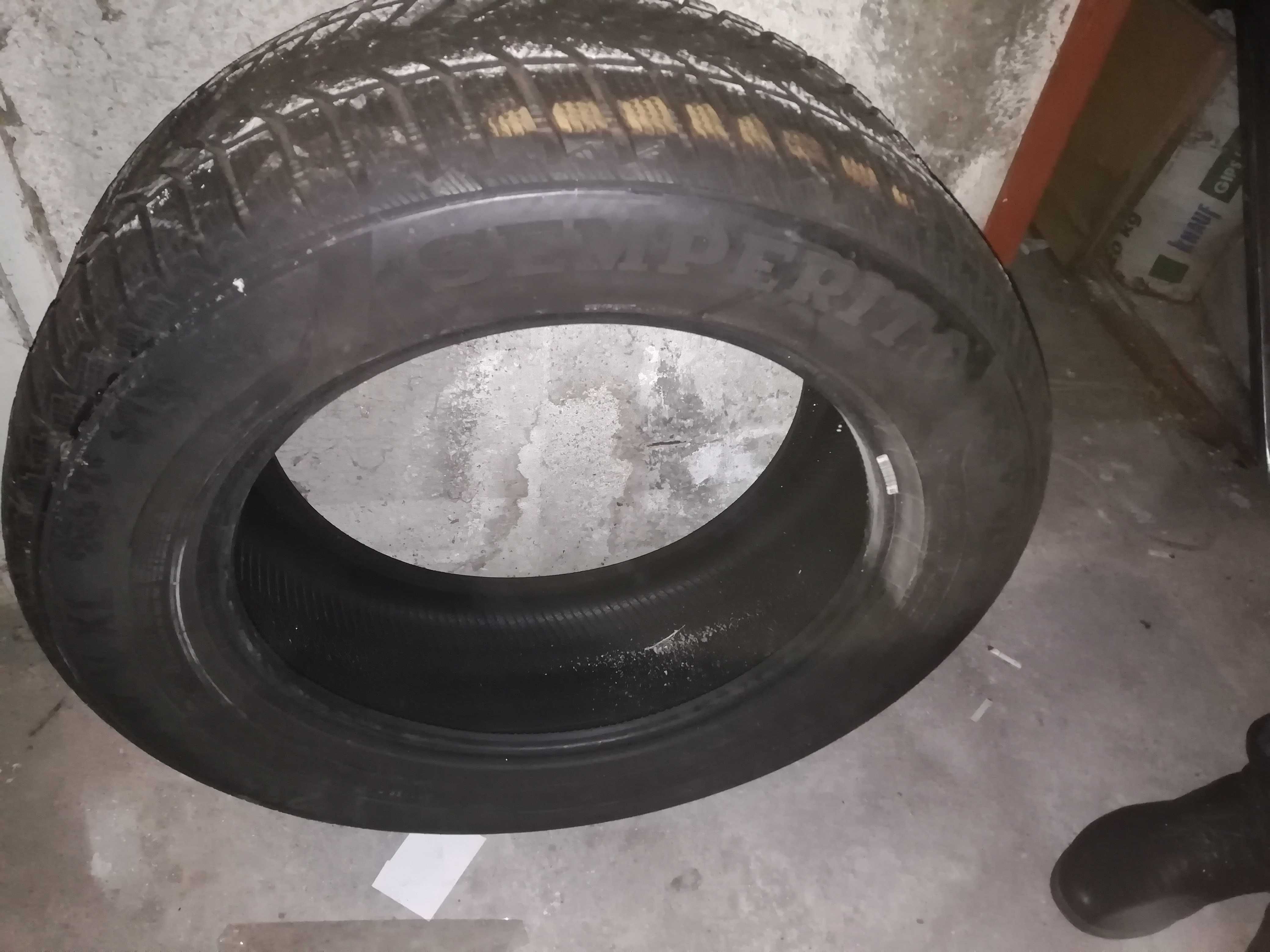 Продавам гуми