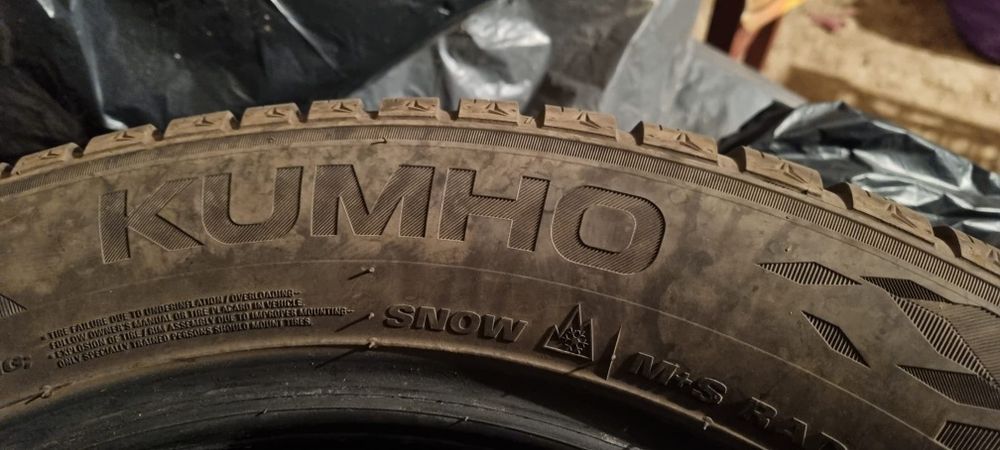 Kumho Winter Craft 235/55/R18 Dot 2024