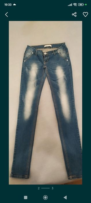 Vând blugi noi fără etichetă