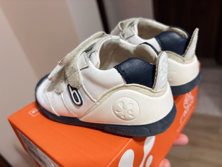 Vand papuci Biomecanics 23, stare buna