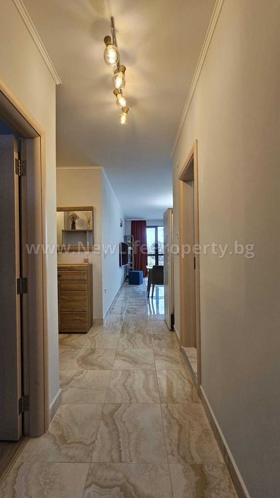 Продава се Тристаен апартамент в Несебър - 106 кв.м за 1840 €/кв.м - Снимка #2