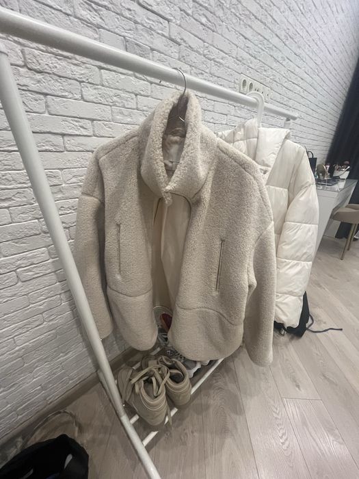 Продам женские куртки