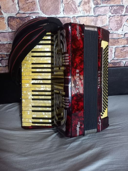 Acordeon hohner tango 5c