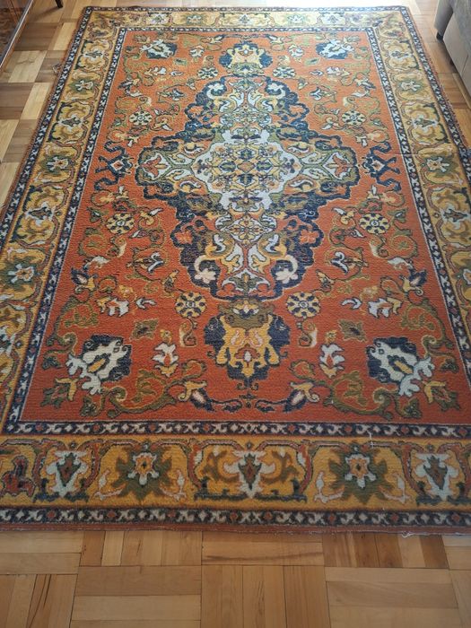 Продаются шерстяные ковры в хорошем каче