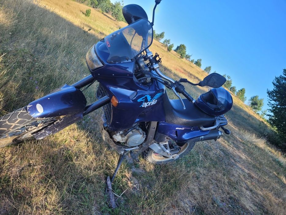 Aprilia pegaso 650 sau dau la schimb cu yamaha xt 600 cu acte