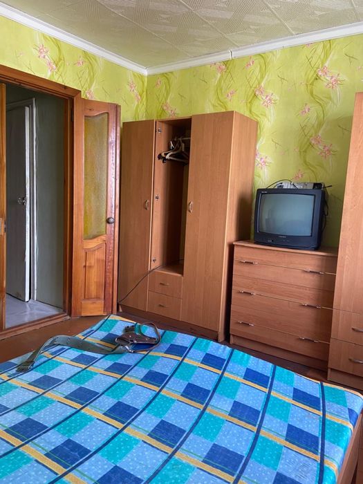 Продам спальный гарнитур