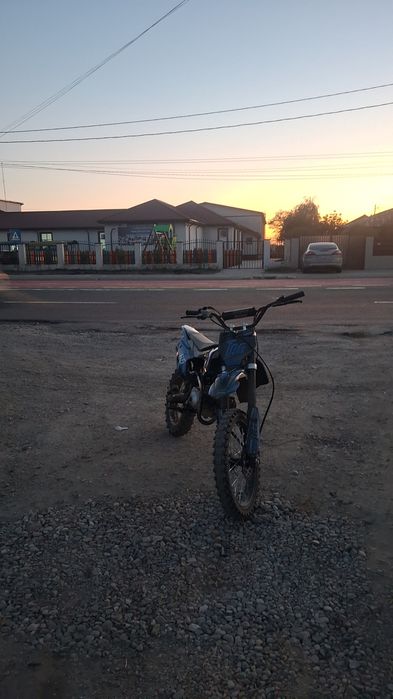 Vând Motocross JRH 125cc 4 trepte
