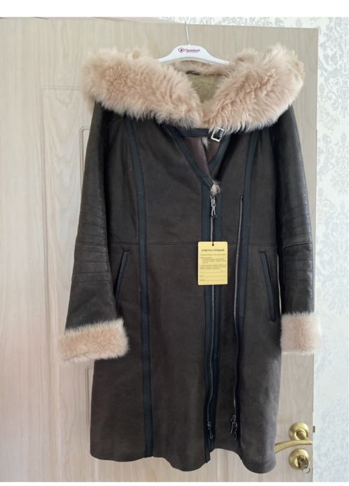 Продам новую дубоенку 42-44 размер. Дешево