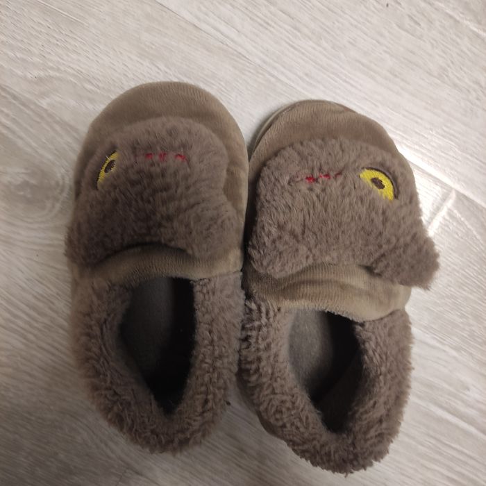 Детская обувь  26-27 размер