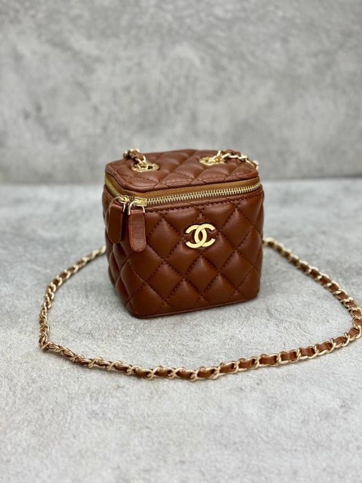 Дамска чанта channel