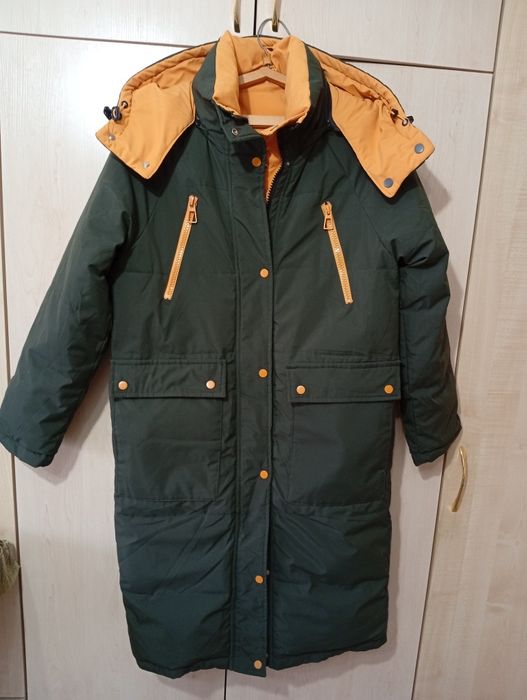 Продам пуховик женский