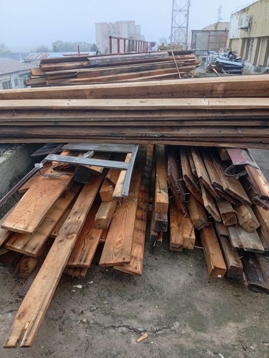 Lemne...scânduri...grinzi...lati