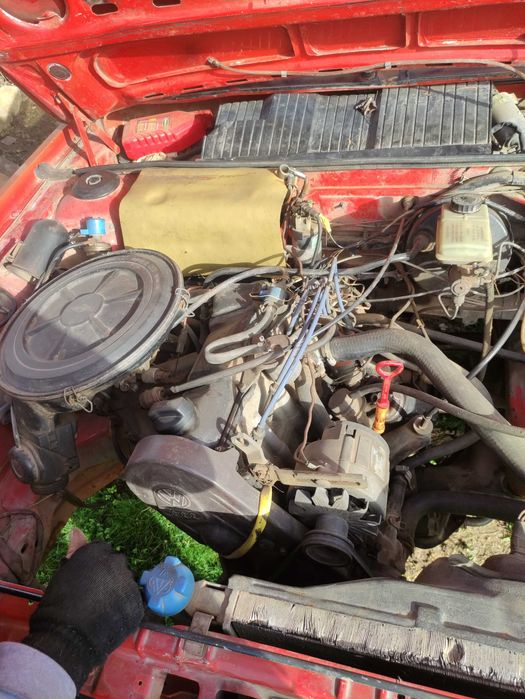 Фолксваген Пасат 1