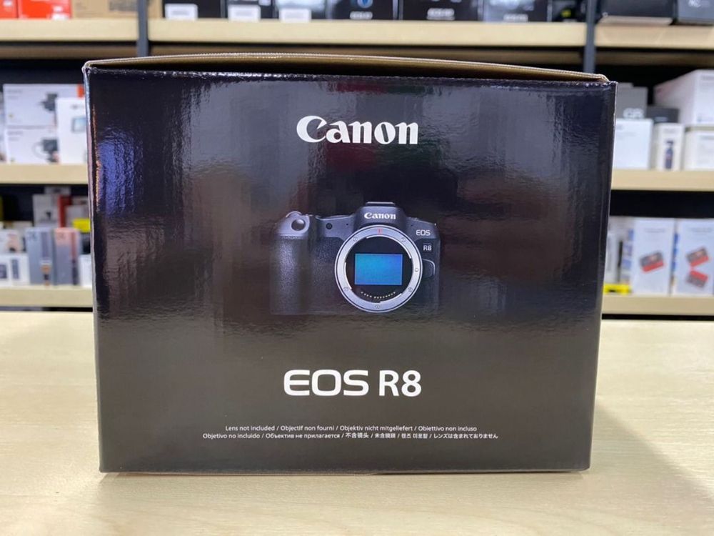 Canon EOS R8 BODY + KIT 24-50 STM