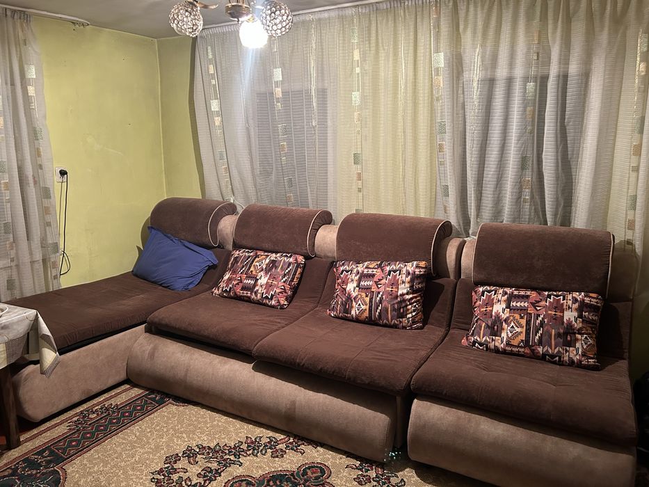 Срочно продам диван