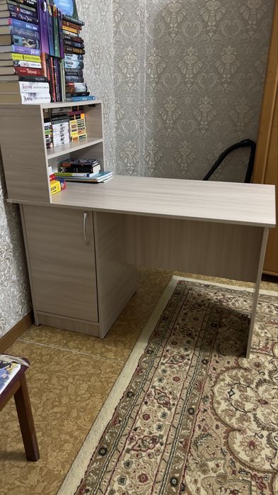 Продам стол с тубой. Есть ТОРГ!!