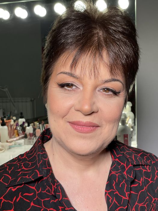 Machiaj profesional constanta!