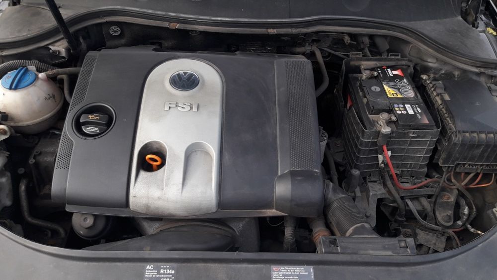 фолксваген пасат 2005г 1.6 FSI 6 скорости само на части.