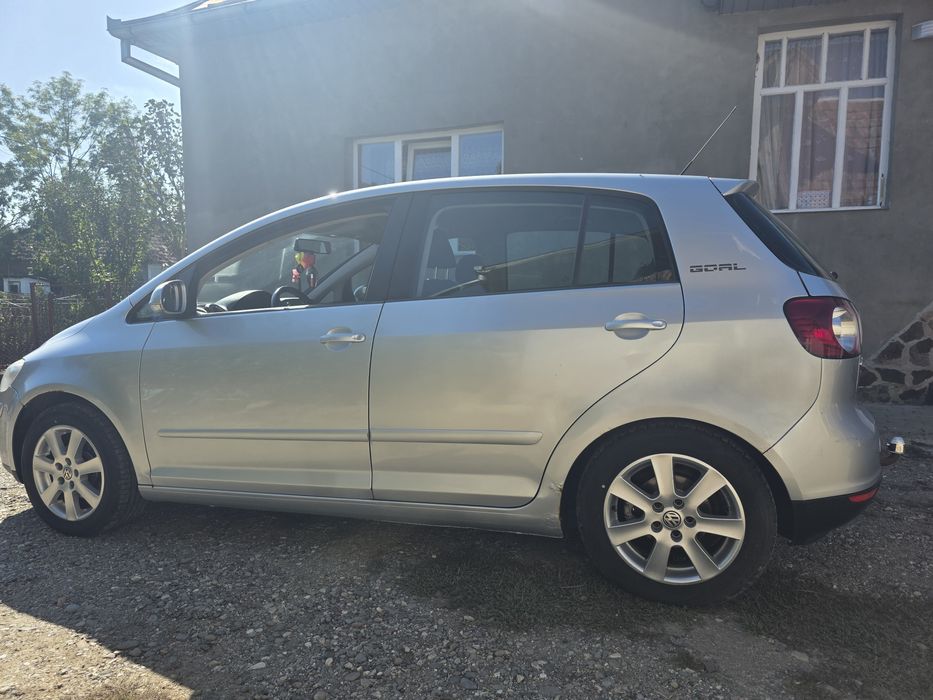 Vând golf 5 plus