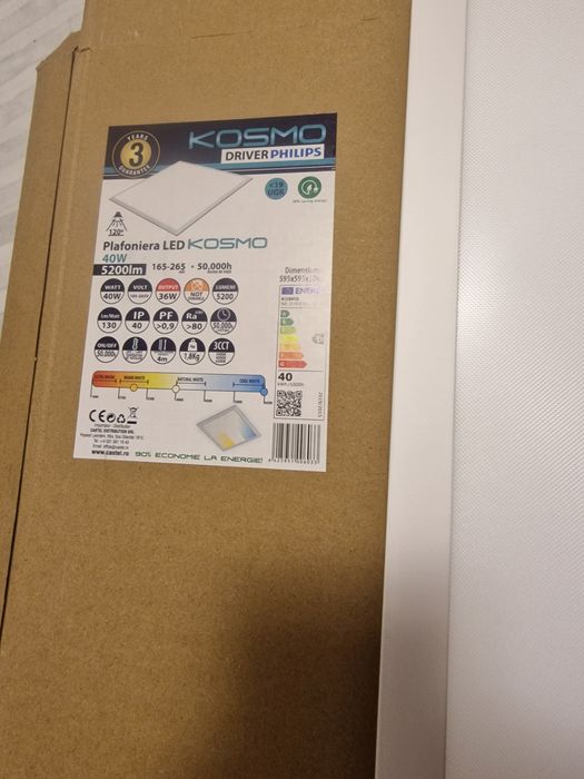 Plafoniera led pentru tavan casetat