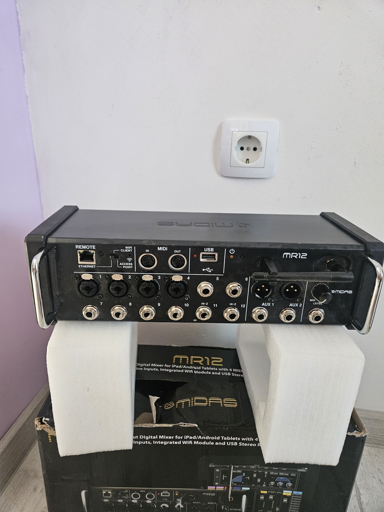 Midas mr12 дигитален пулт
