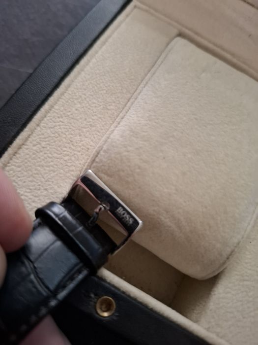 Чисто нов часовник Hugo Boss