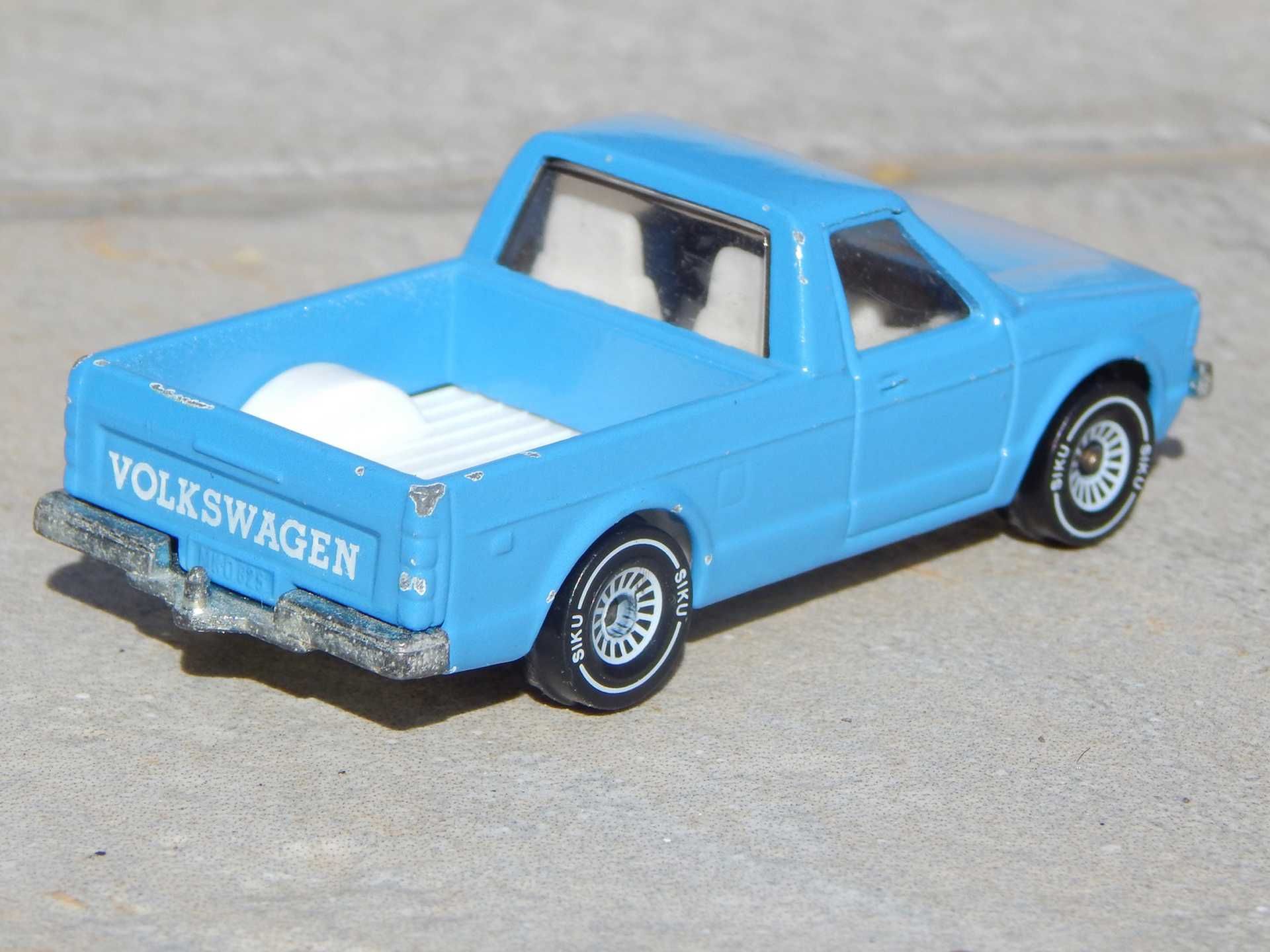 Macheta Volkswagen Golf Caddy Mk 1 Siku Germania de Vest scara 1:55