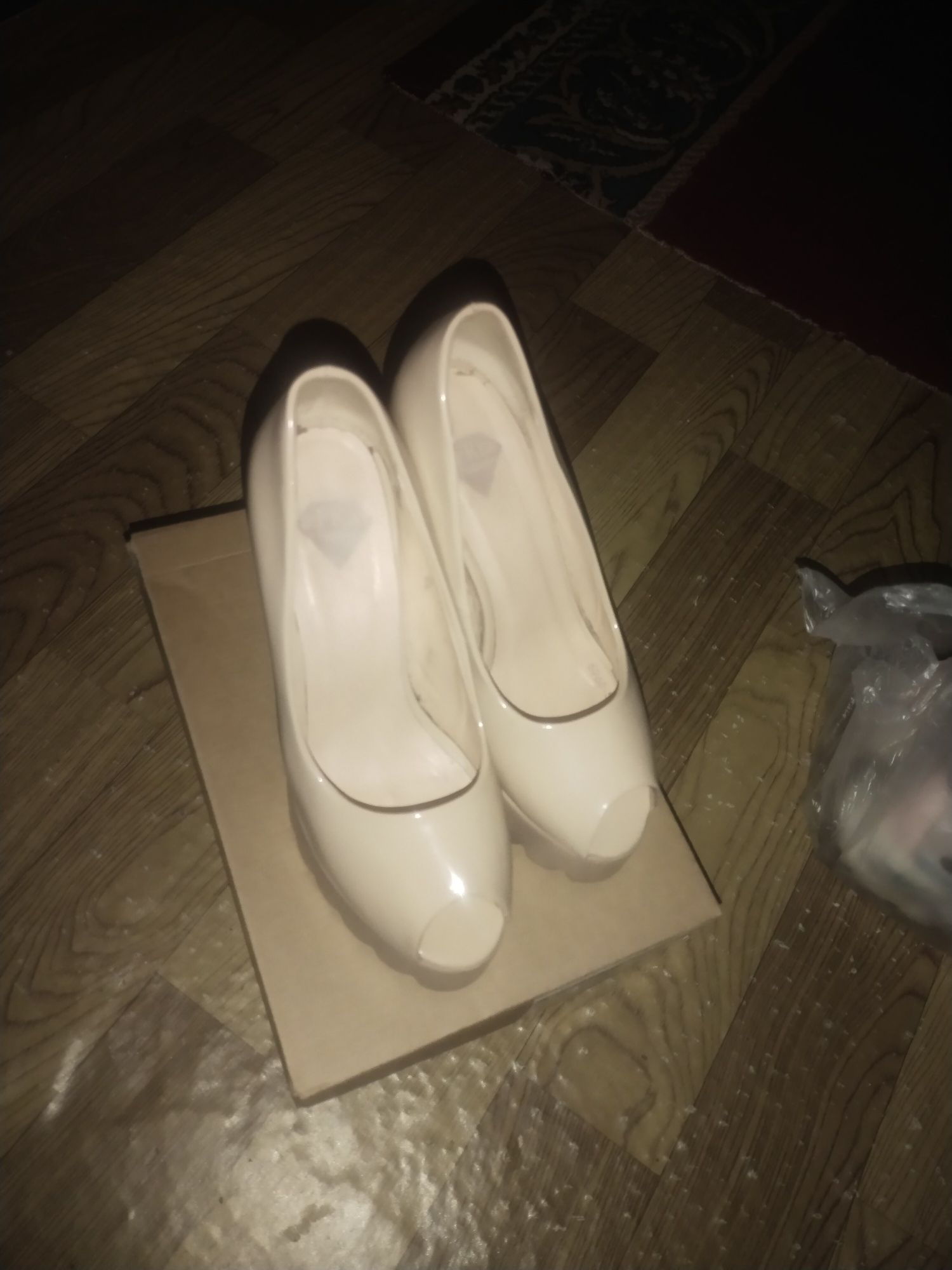 Продам туфли разные