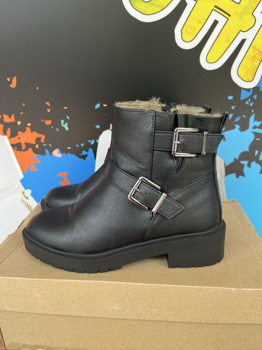 Дамски топли боти M&S номер 36