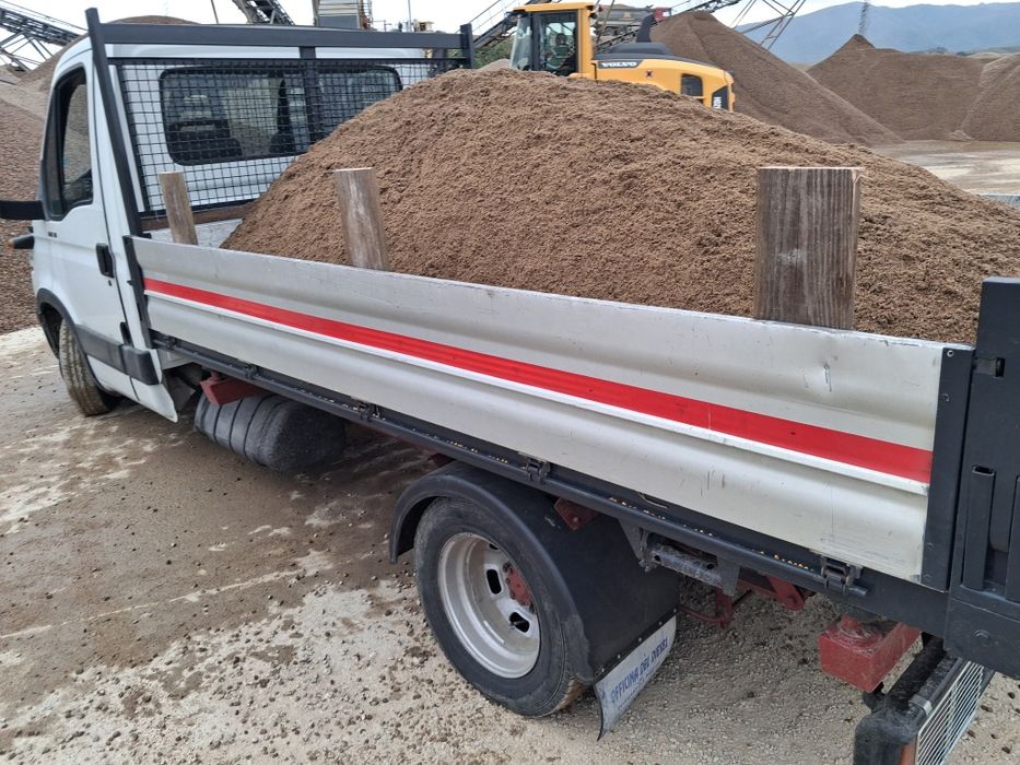 Transport nisip moloz