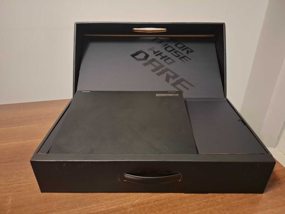 Laptop ASUS ROG x13 flow RTX 3050