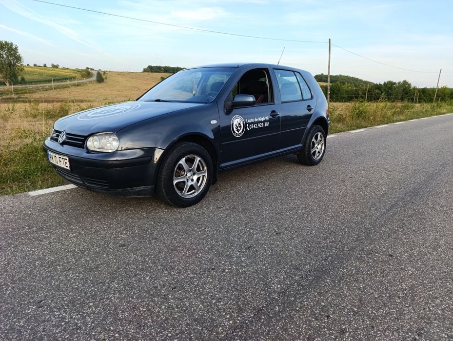Volkswagen Golf 4 – 1.4 benzină, 16v – Stare bună
