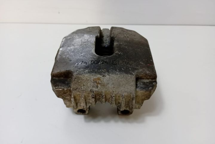 Etrier  stanga fata BMW Seria 3 E90/E91/E92/E93