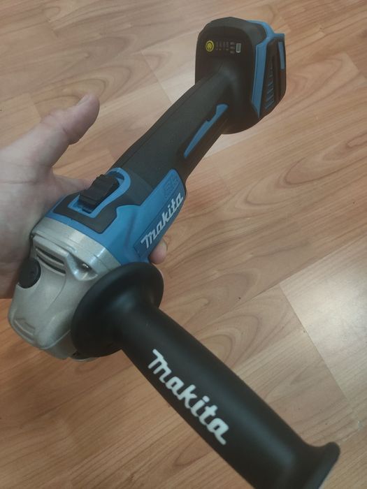 Flex turație reglabila 125mm DGA404 compatibil Makita 18v brushless