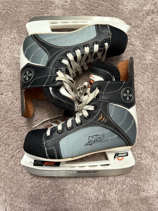 Patine de gheata NILS 39