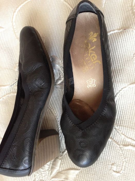 Продам туфли женские