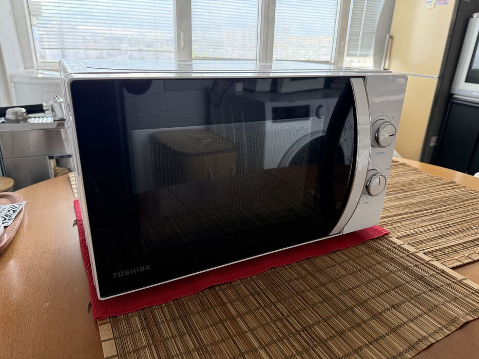 Микровълнова фурна Toshiba